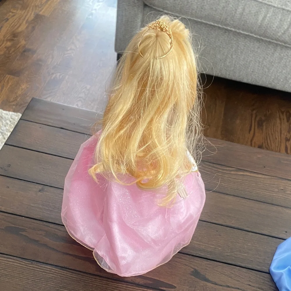 Disney Princess Aurora Porcelain Doll Pink Dress Sleeping Beauty Collectible